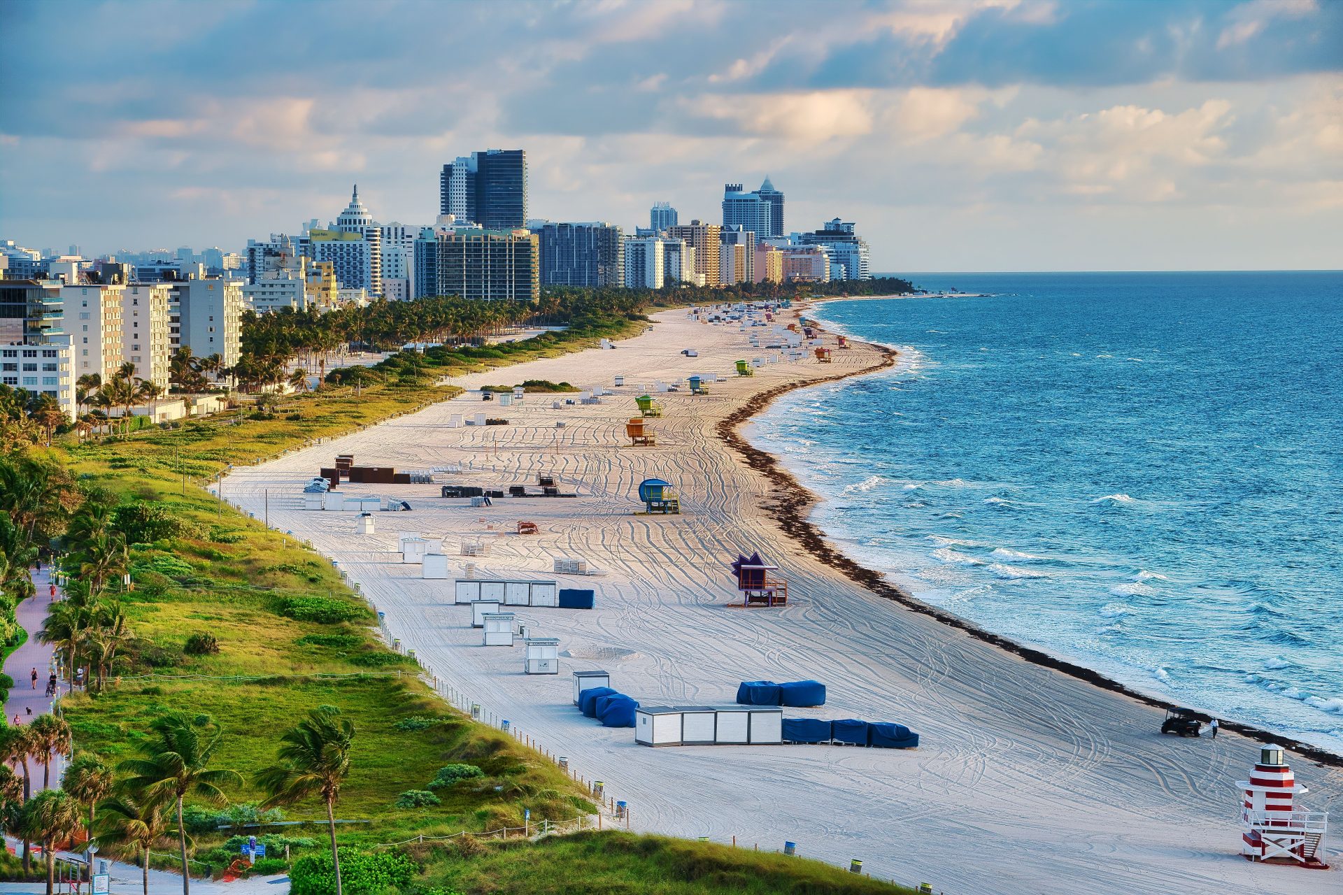 Flying Private to Palm Beach, Florida: A Traveler's Guide