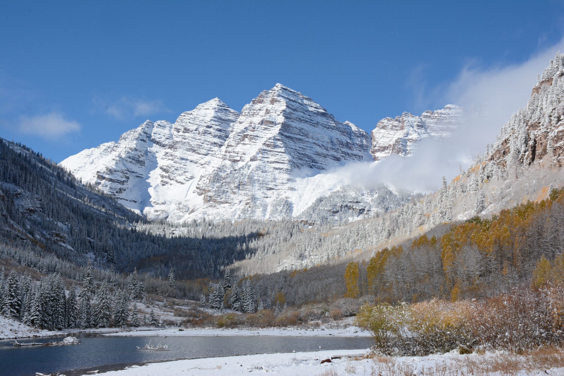 Flying Private to Aspen: A Winter Getaway Guide